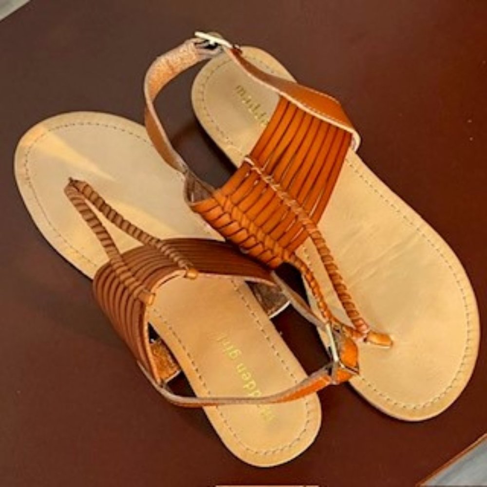 Madden Girl 8M Tan Thong Sandals